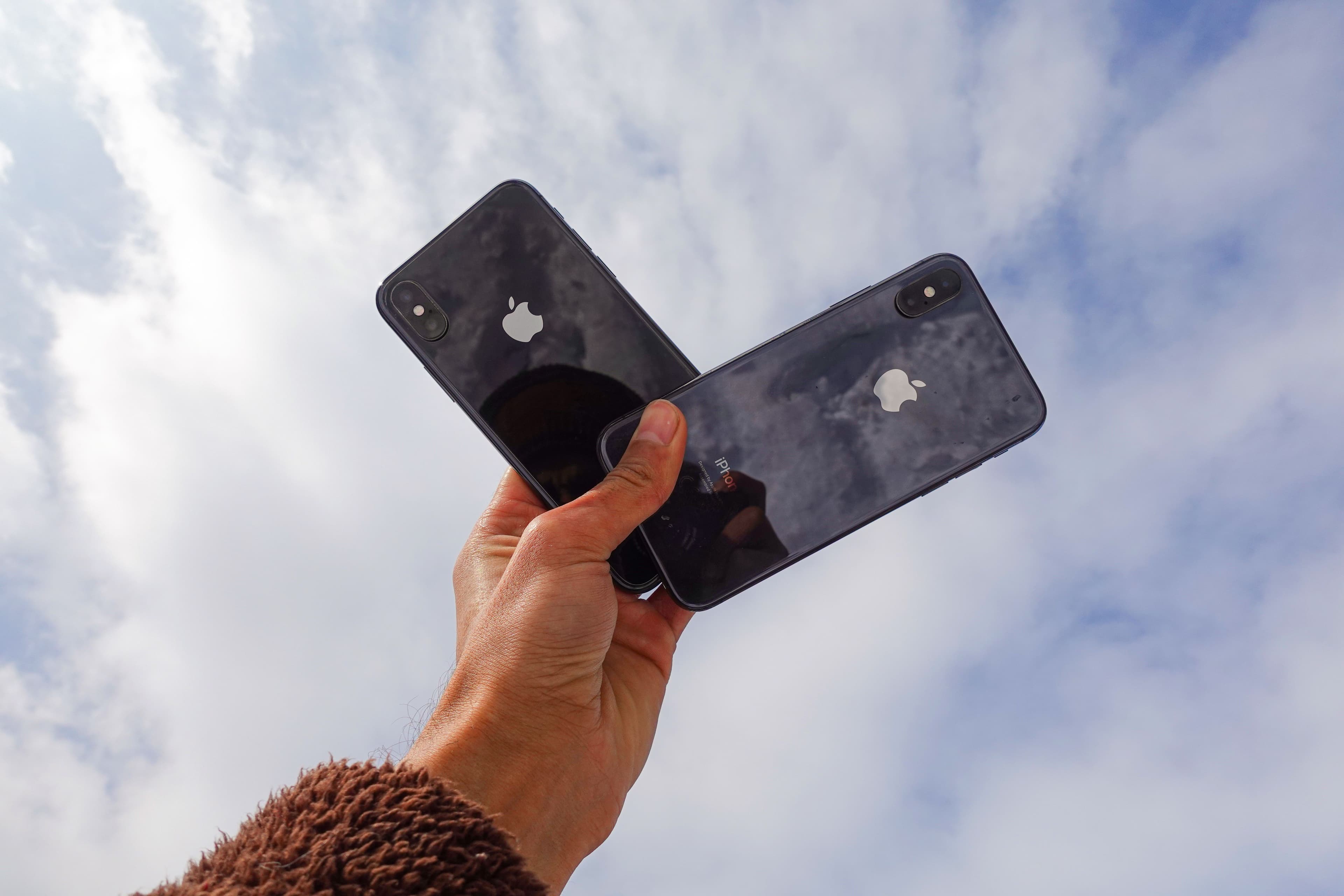 VPN Safari — jak włączyć VPN na Macu i iPhonie?